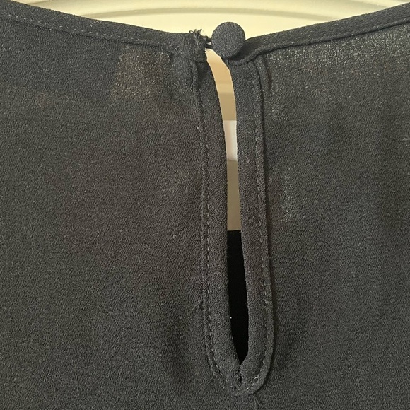 APT. 9 Black Polyester Blouse Rhinestone Detail Women’s size Medium - Picture 7 of 11